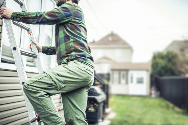 Siding Removal and Disposal in Montrose, VA